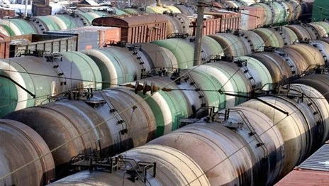 Беларусь снижает экспортные пошлины на нефтепродукты