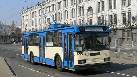 В Бобруйске загорелся троллейбус с пассажирами