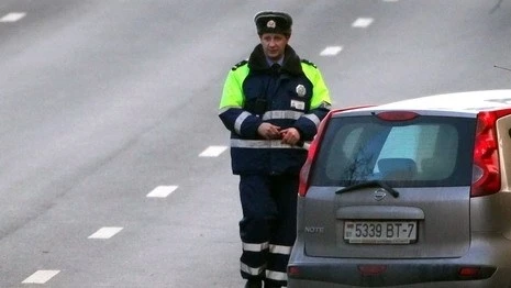 В Минске пьяного лихача пытались остановить с помощью пистолета