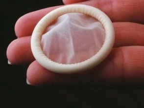 ВИЧ-положительные жители пяти городов Беларуси смогут бесплатно получать презервативы