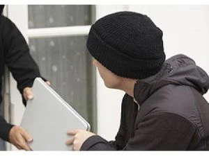 У жителя Витебска похитили нетбук из квартиры