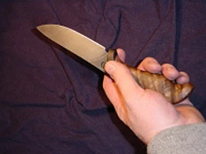 Один из участников ссоры попал в больницу с ножевыми ранениями