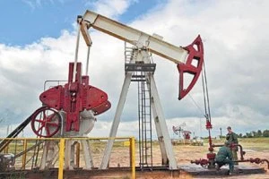 Началось бурение первой Предречицкой нефтяной скважины