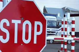В Беларуси собирают подписи под петицией к властям с требованием вступить в переговоры с ЕС об упрощении визового режима