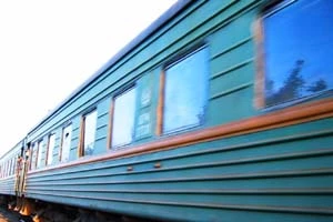 БЖД возобновляет продажу билетов на поезда в сообщении с Украиной