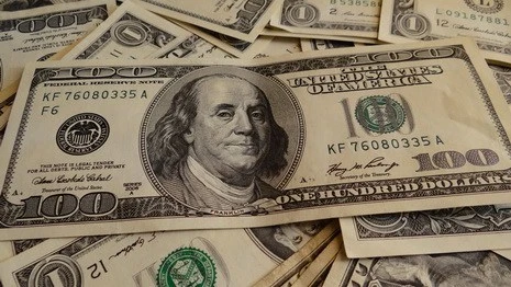 Беларусь берет взаймы, чтобы расплатиться за кредиты