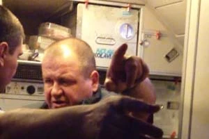 «Авиадебошира» Кабалова передадут России на белорусской границе