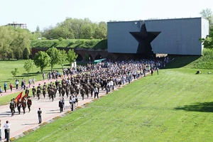 Около 40 тысяч человек приняли участие в митинге в Брестской крепости