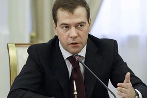 Дмитрий Медведев призывает Беларусь и Казахстан совместно с Россией защищать ТС от серого импорта