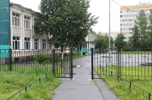 ГАИ: «К 1 сентября все школы должны быть огорожены»