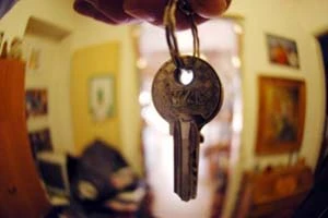 Переночевать в медвытрезвителе стоит дороже, чем снимать квартиру посуточно